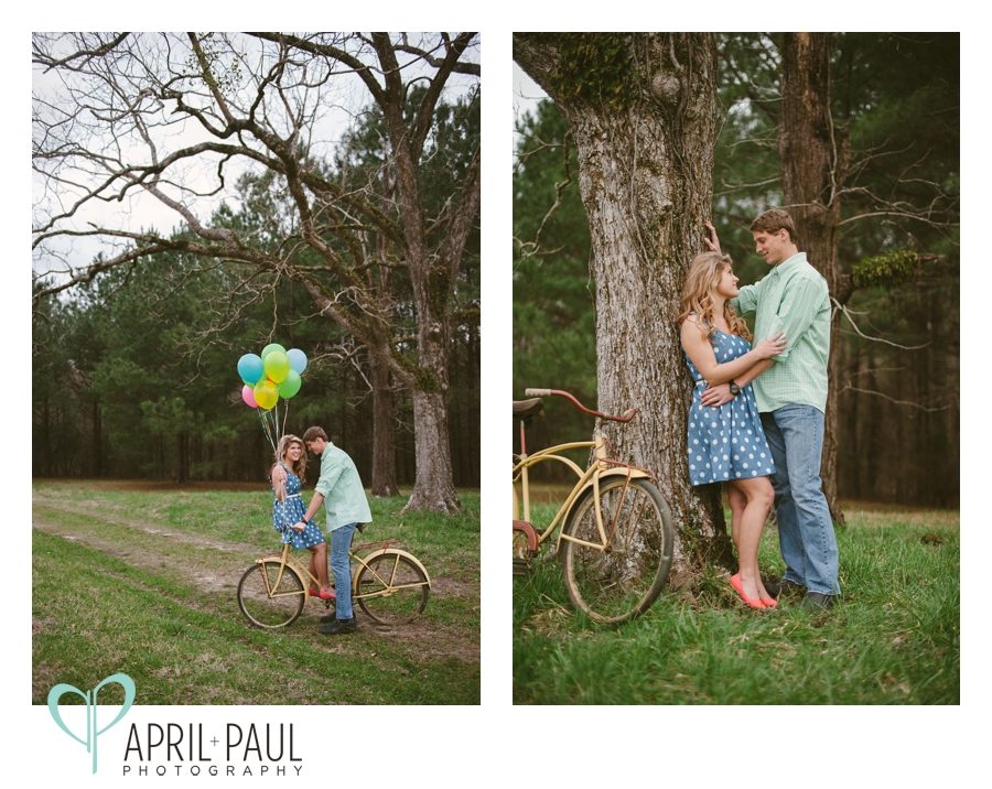 Field engagement shoot with balloons and vintage bike