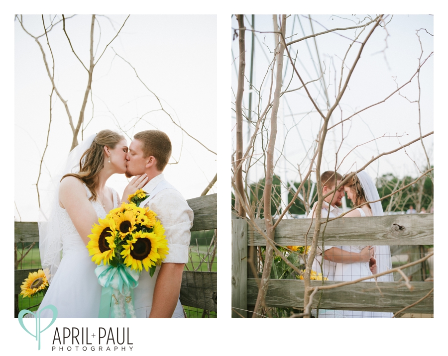A Small backyard wedding in Hattiesburg, MS with April + Paul Photography